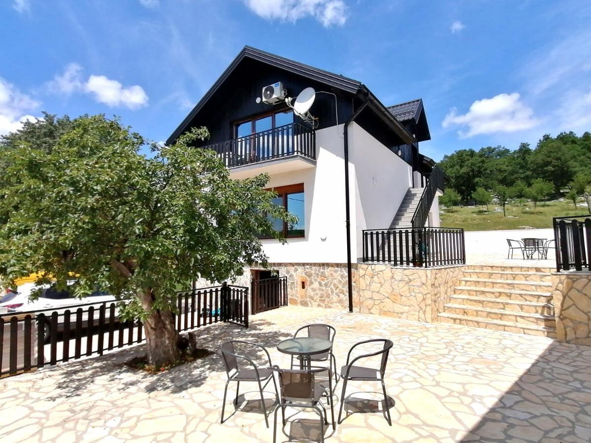 Farma & Apartmani II Opg Sasa Delic Grabusic Экстерьер фото