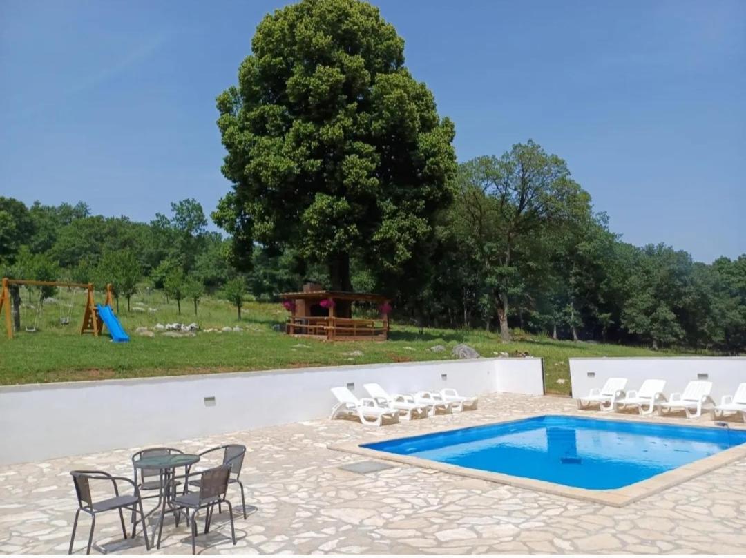 Farma & Apartmani II Opg Sasa Delic Grabusic Экстерьер фото